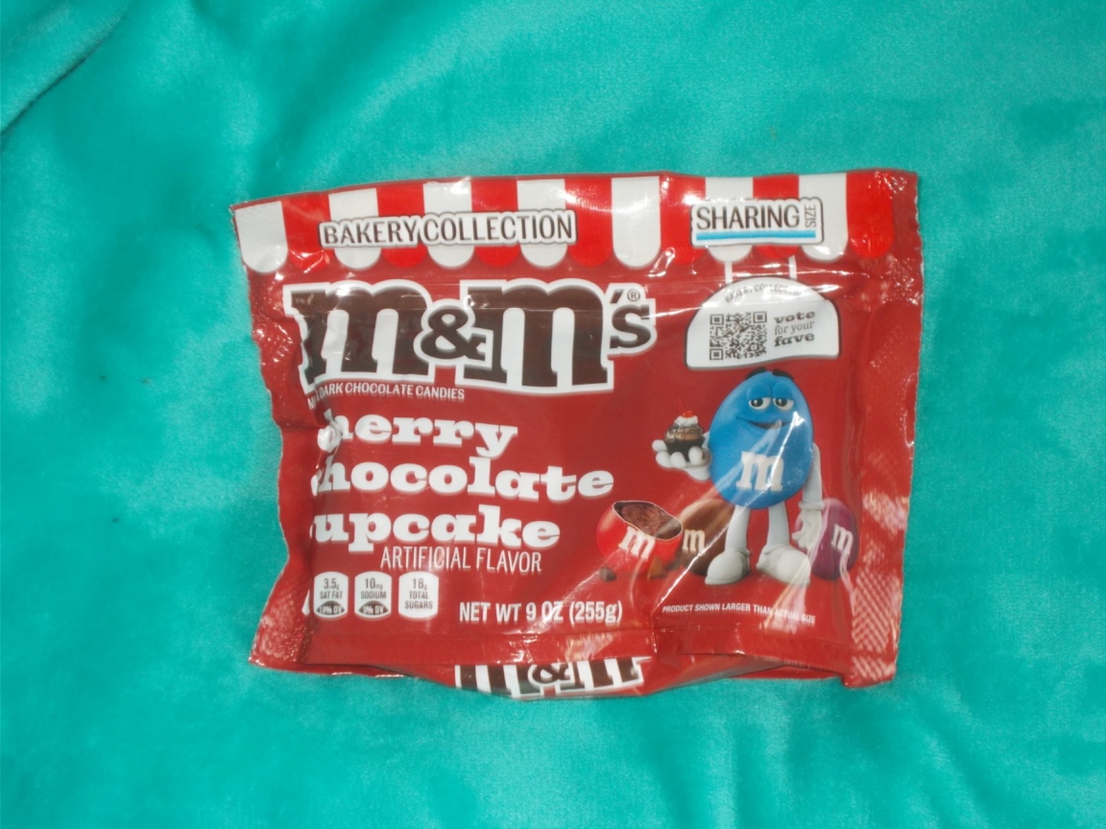 M&M’s Bakery Cherry Chocolate Cupcake 9.0 oz
