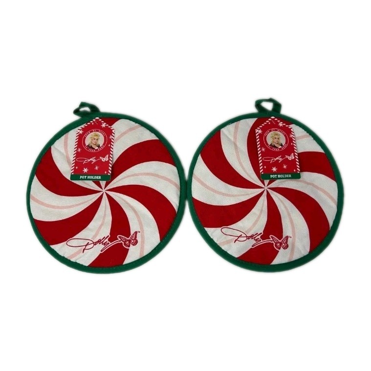 Dolly Parton Christmas 6Pc. kitchen Set Cookie Cutters/Towel/Spatula/ Potholders