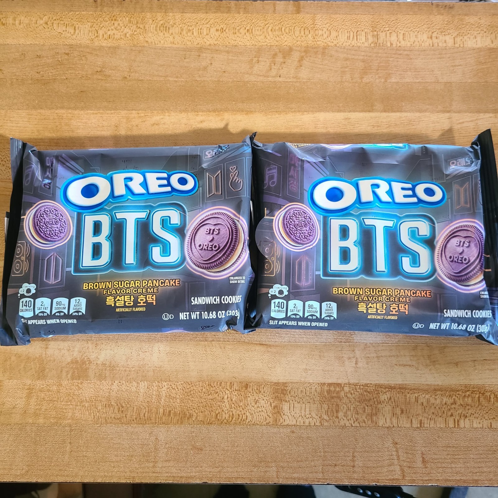 OREO LIMITED EDITION BTS BROWN SUGAR PANCAKE FLAVOR CREME SANDWICH COOKIES Lot 2