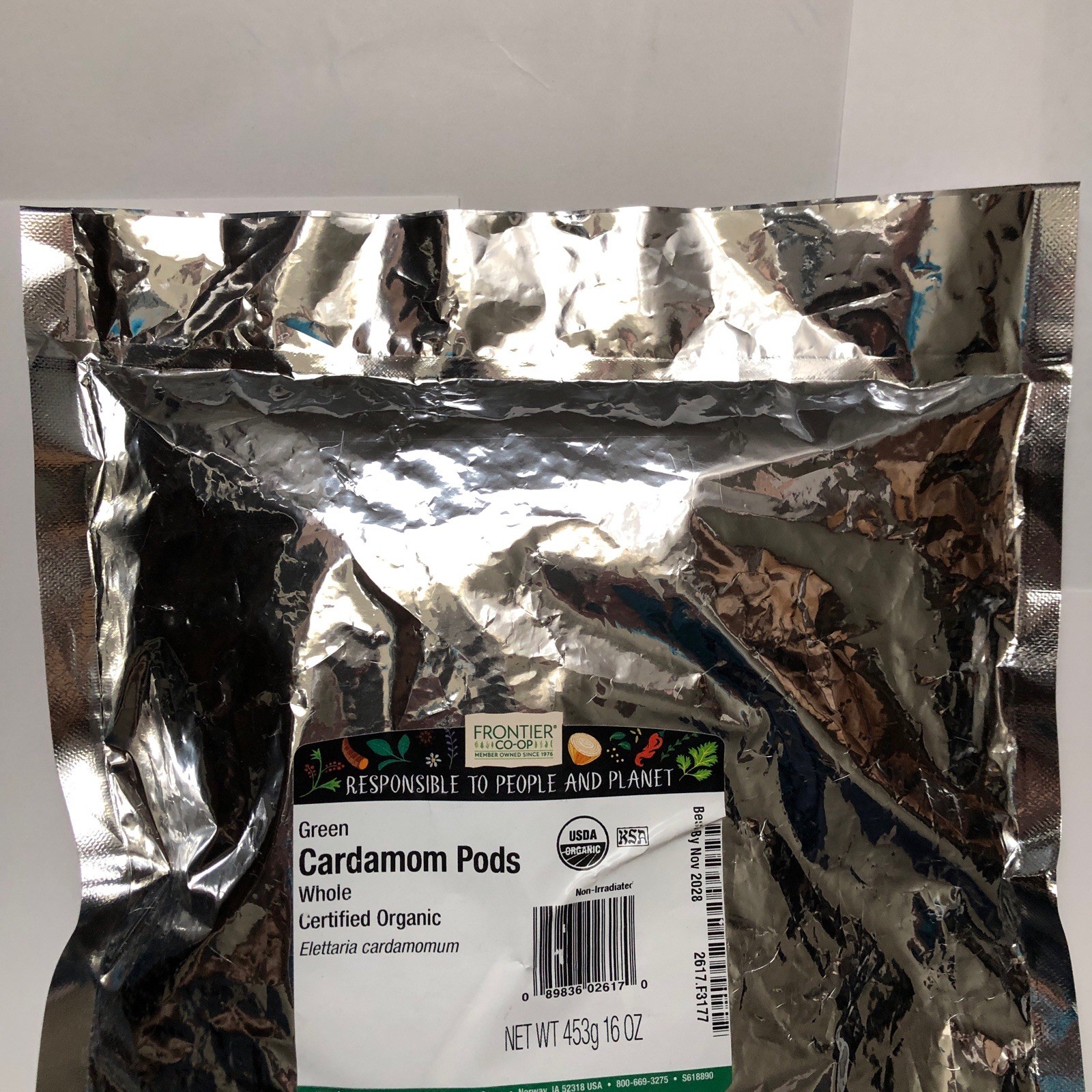 Frontier Co-Op Organic Whole Green Cardamom Pods 16 OZ (1 lb 453g BB Nov 2028
