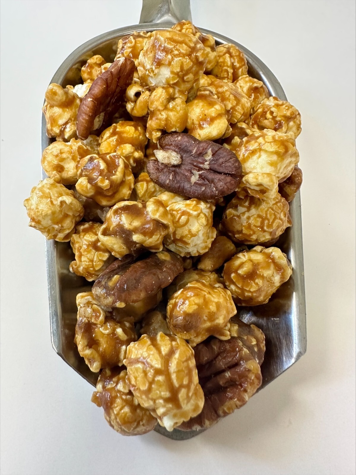 1/2 Gallon Bag of On & Poppin Popcorn Shops Gourmet Caramel Popcorns with Nuts