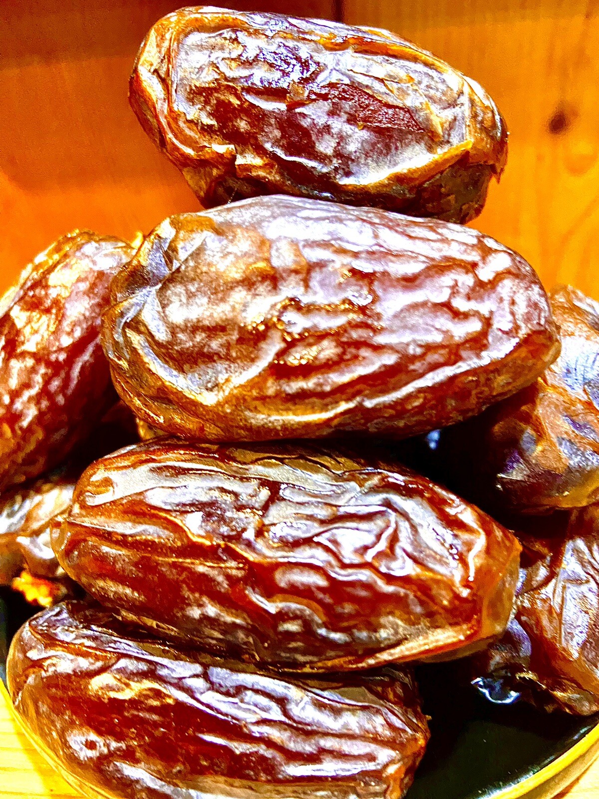 Jumbo Medjoul Dates Fresh 11 oz to 30 lbs. Resealable Bag by AgroSun Quality