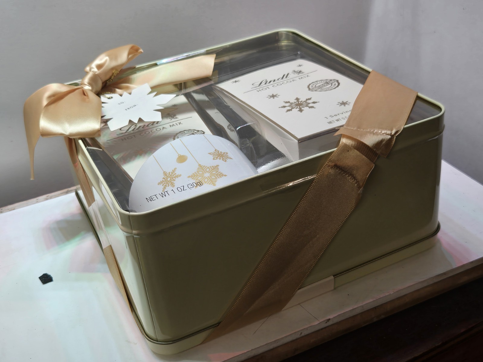 Lindt Hot Chocolate Cocoa Gift Set Box with Snowflake Mug Cup Gourmet