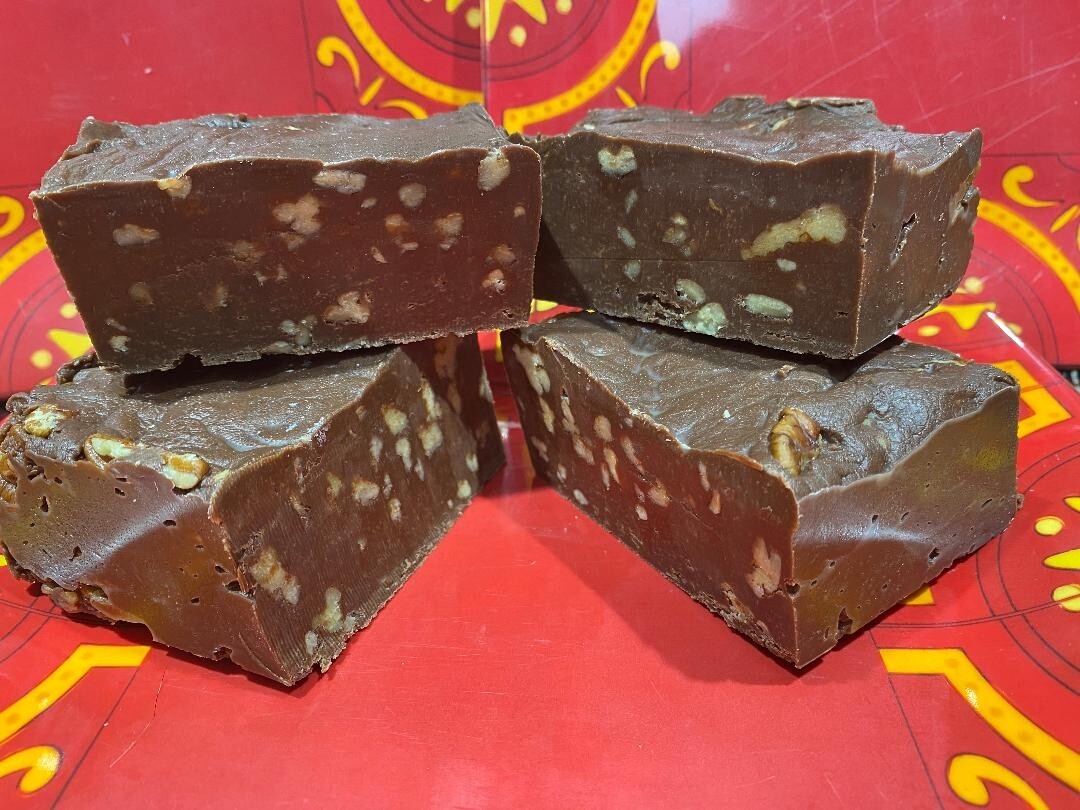 Milk Chocolate Pecan Fudge 1/2 pound
