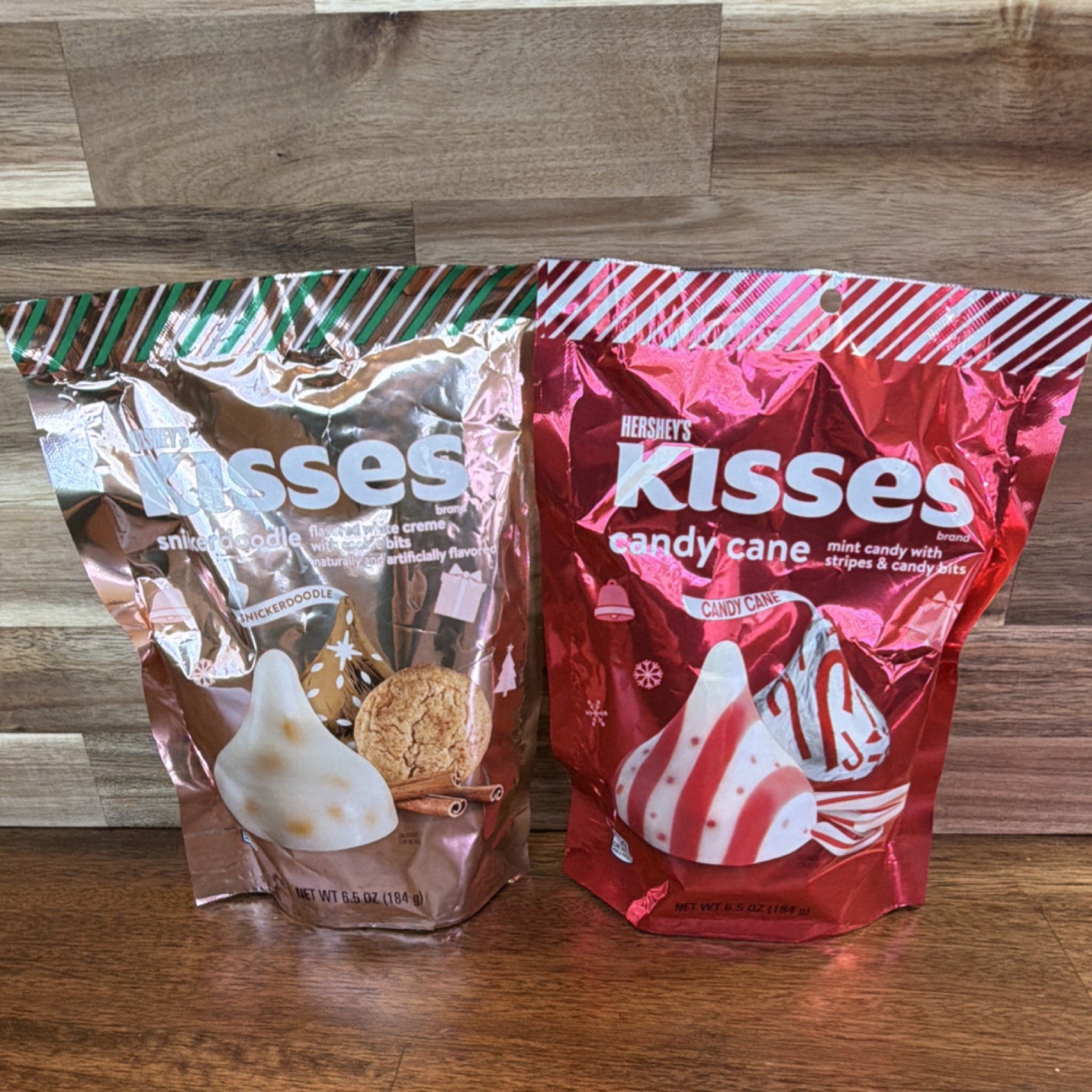 Hershey’s Holiday White Chocolate Kisses Snickerdoodle & Candy Cane 6.5oz Bag