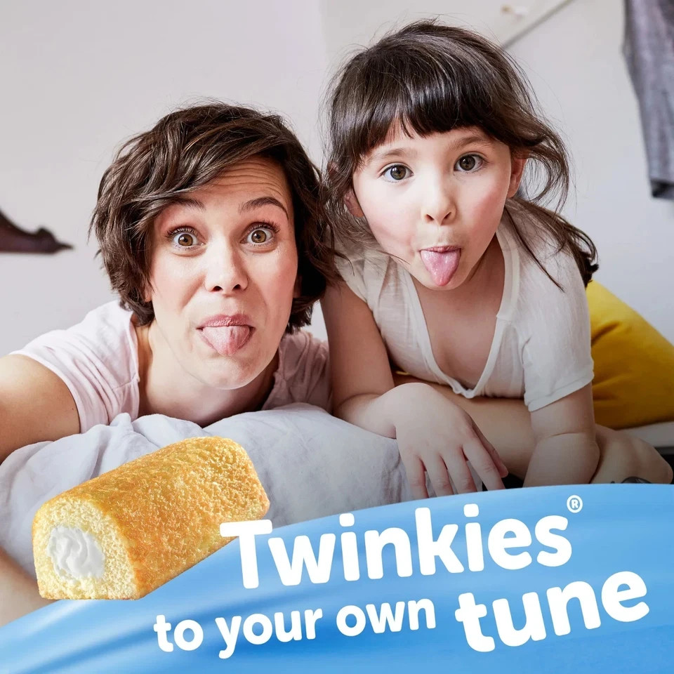 Hostess Twinkies Snack Cakes, Golden Sponge Cake with Crème Filling, 21.73 oz Bo