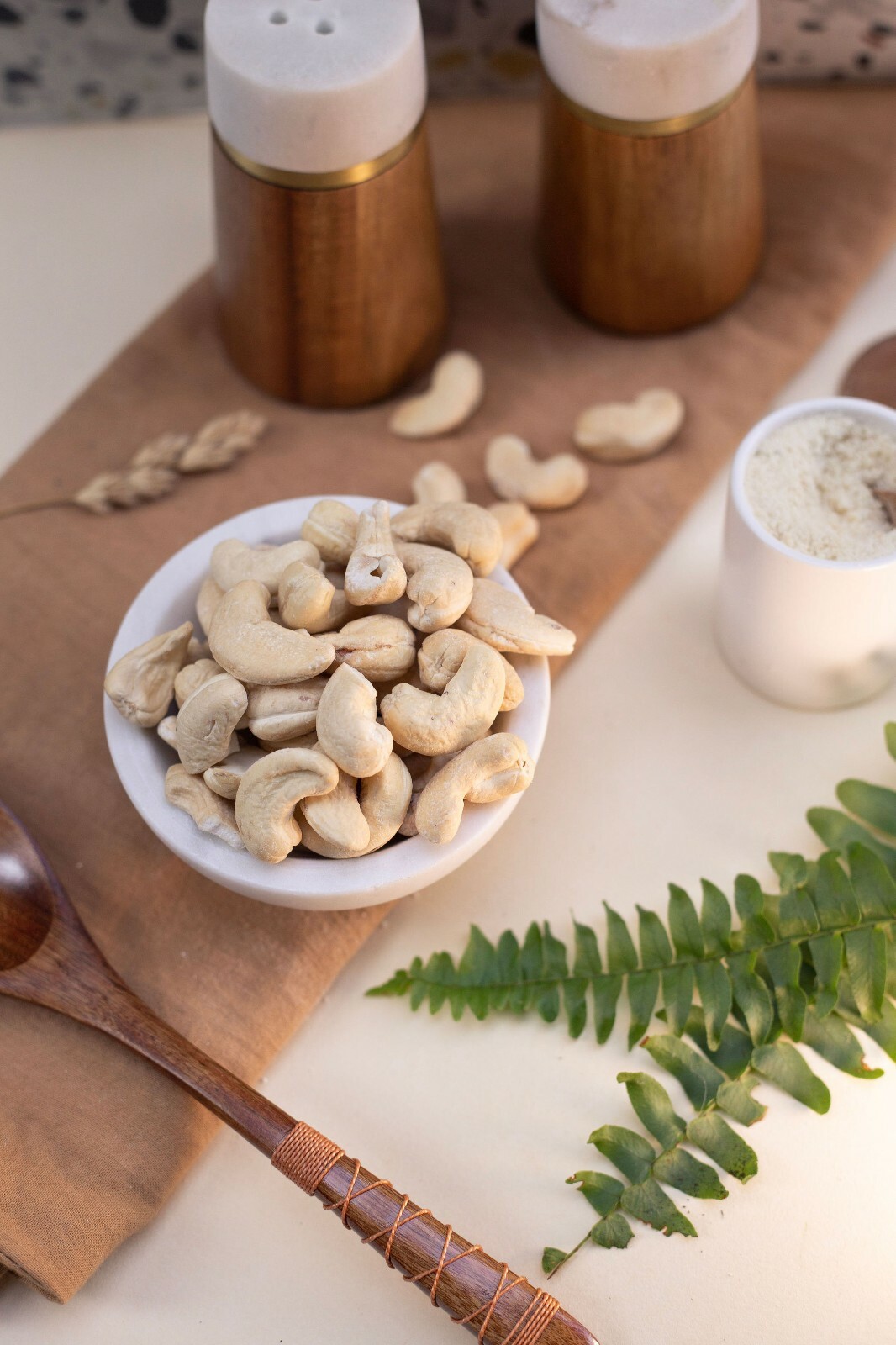 RAW ORGANIC WHOLE CASHEWS 1 LB by Beyond (Non-GMO, Fairtrade, Vegan)