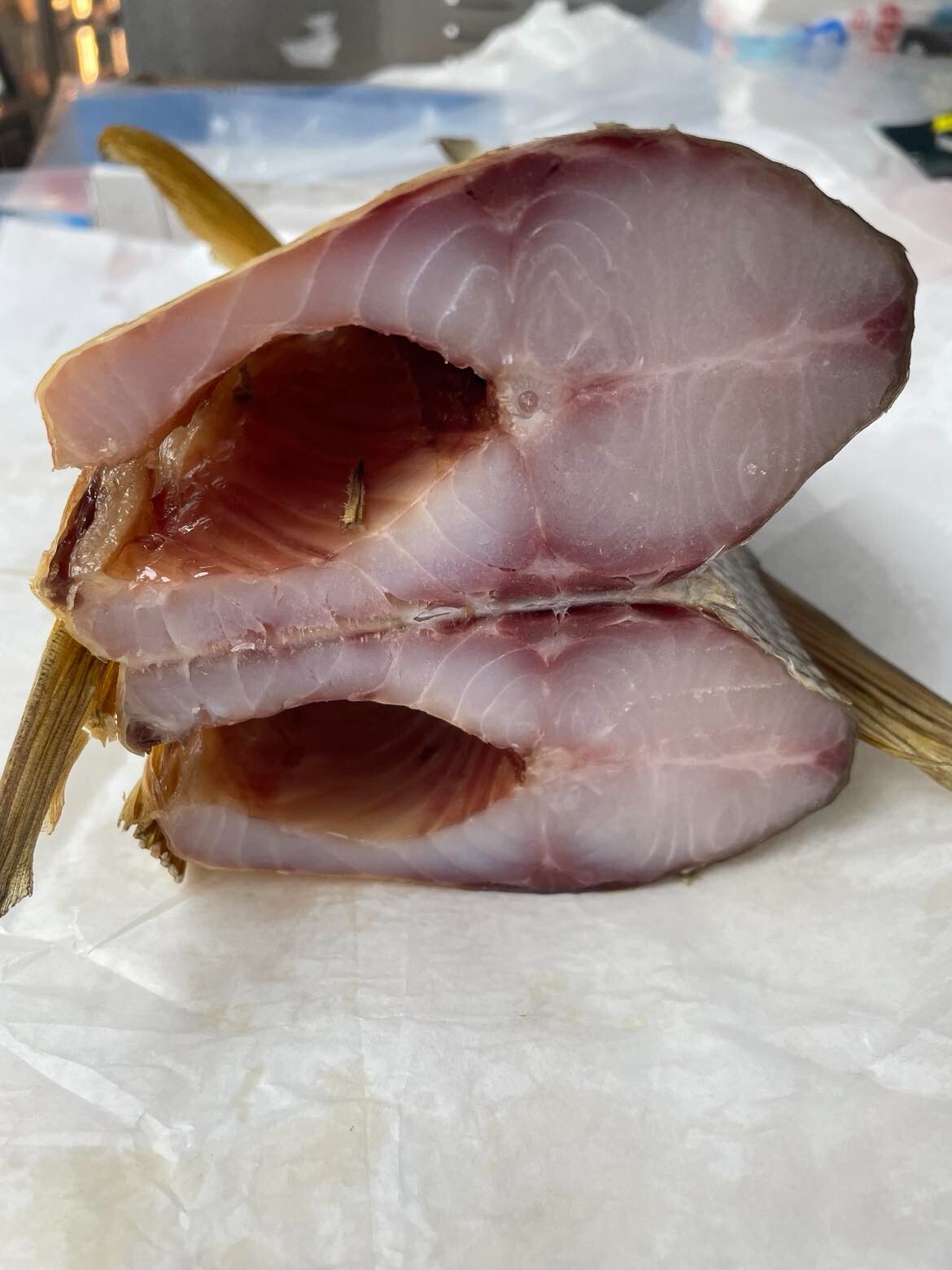 COLD Smoked Jumbo Whitefish ‘Ribetz’ Express Hand Roughly 3.30lb $60 !US SELLER!