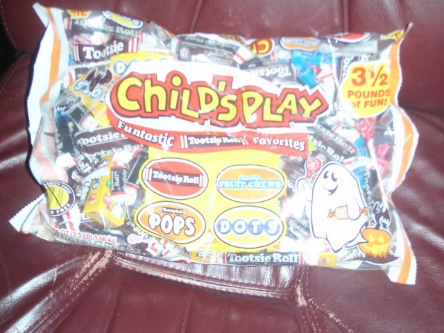 Tootsie Roll Child’s Play Favorites, Funtastic Candy Variety Mix Bag 3 1/2 LB,