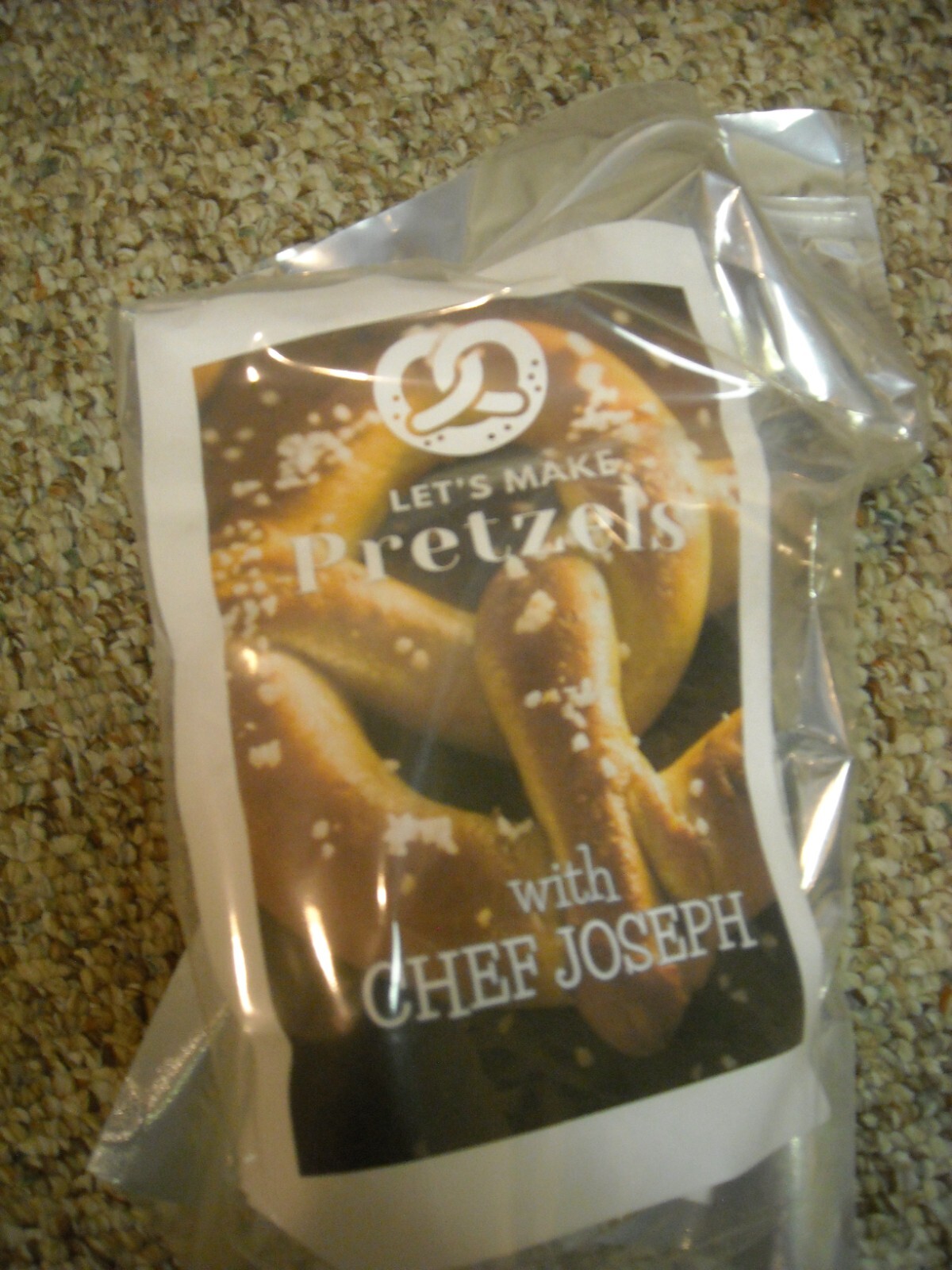 Soft Pretzels Baking Kit 1-Pack, sealed bag with instructions