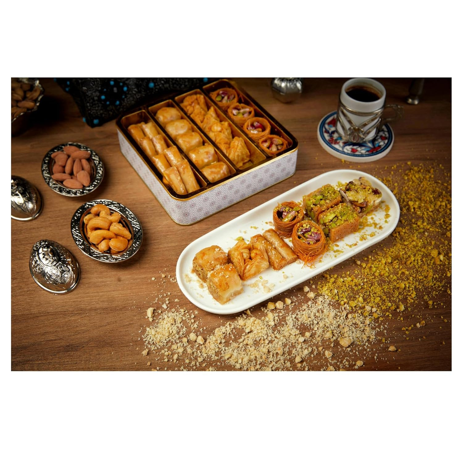 Premium Baklava Pastry Gift Box Traditional Turkish Desserts 250g Halal Treats