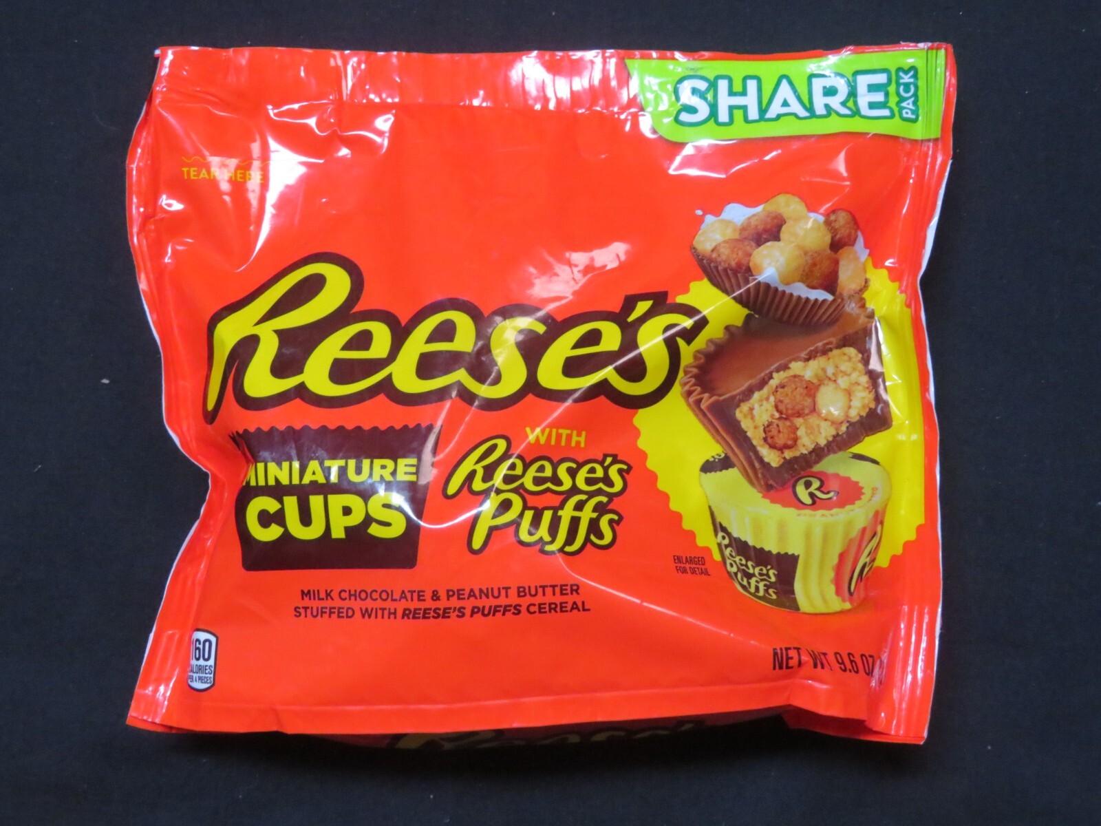 (1) Bag Of Reese’s Miniature Peanut Butter Cups with Puffs 9.6 Oz Share Pack