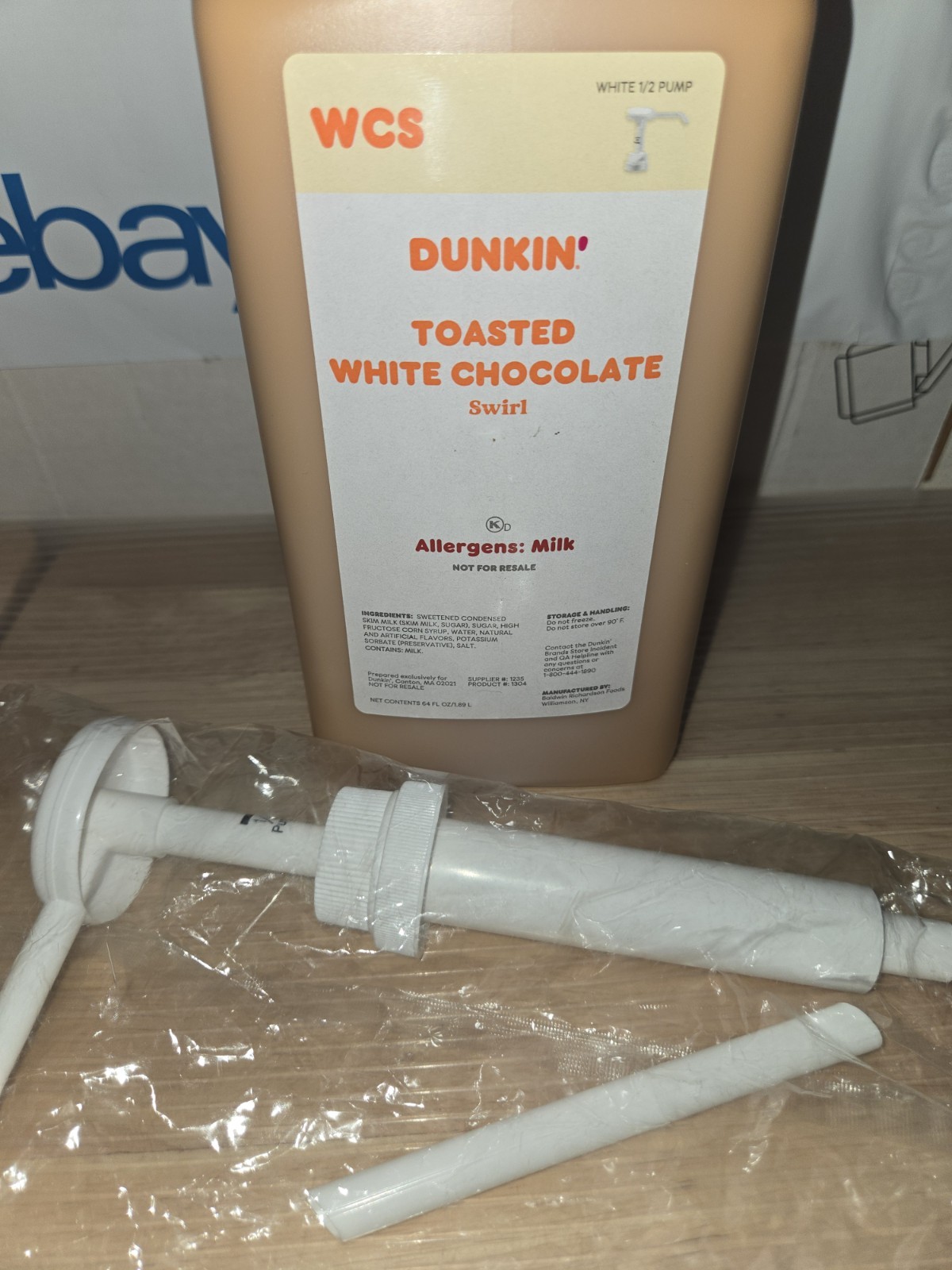 Dunkin Dunkin Donuts Toasted White Chocolate Swirl 64oz W/pump