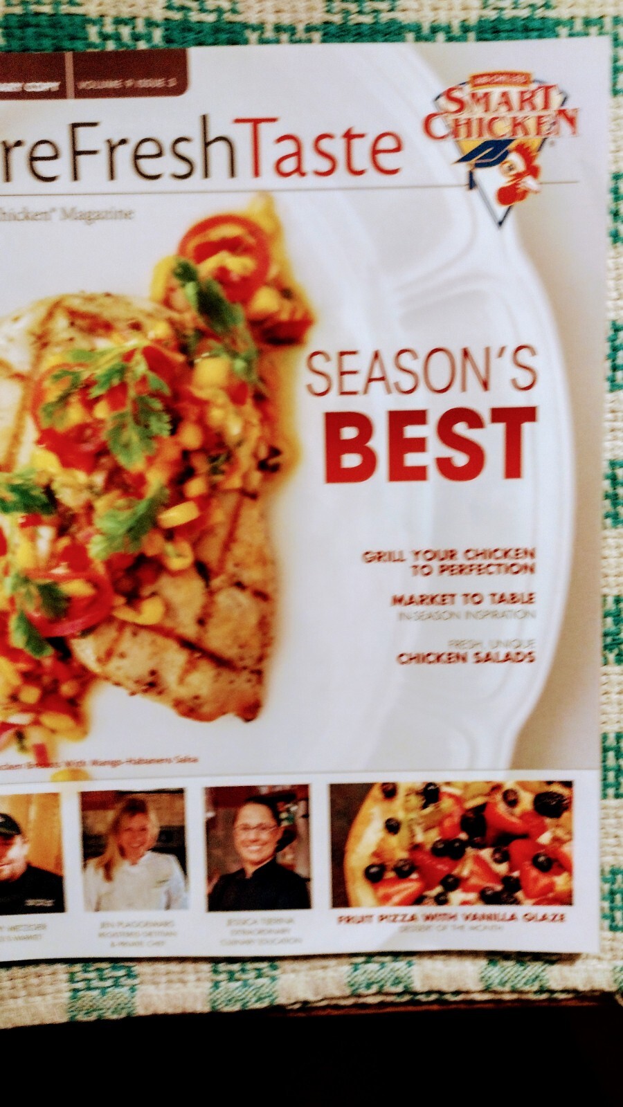 PAPERBACK BOOK PURE FRESH TASTE SEASON’S BEST. CHICKEN SALADS 2019 AWESOME