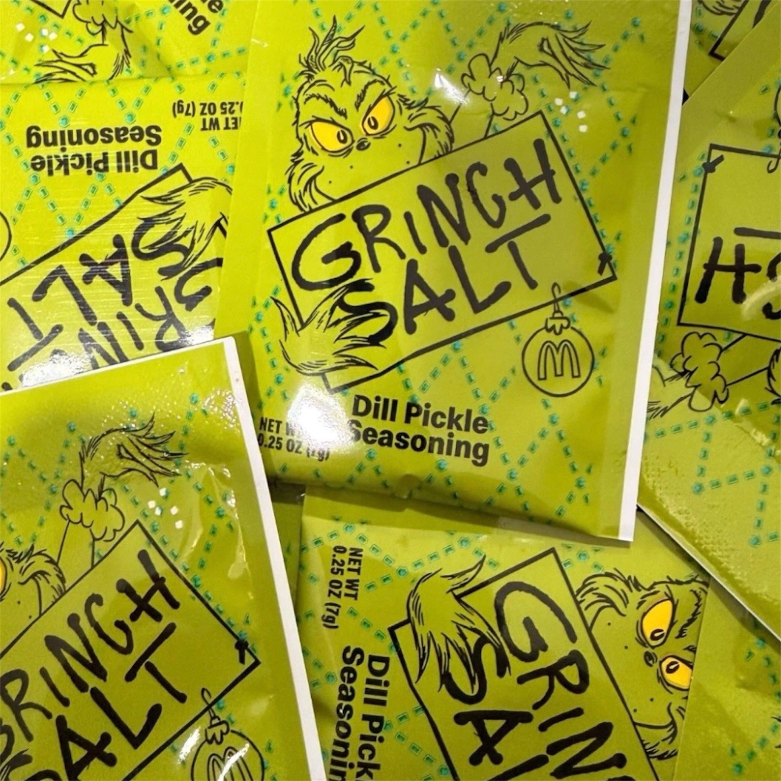 Lot of 5 McDonald’s Grinch Salt Dill Pickle Seasoning Packets FREE SHIPPING