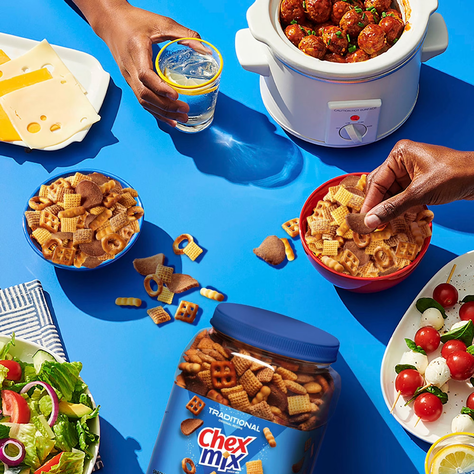 Chex Mix Traditional Snack Mix, Salty Snacks Tub, 20 oz New