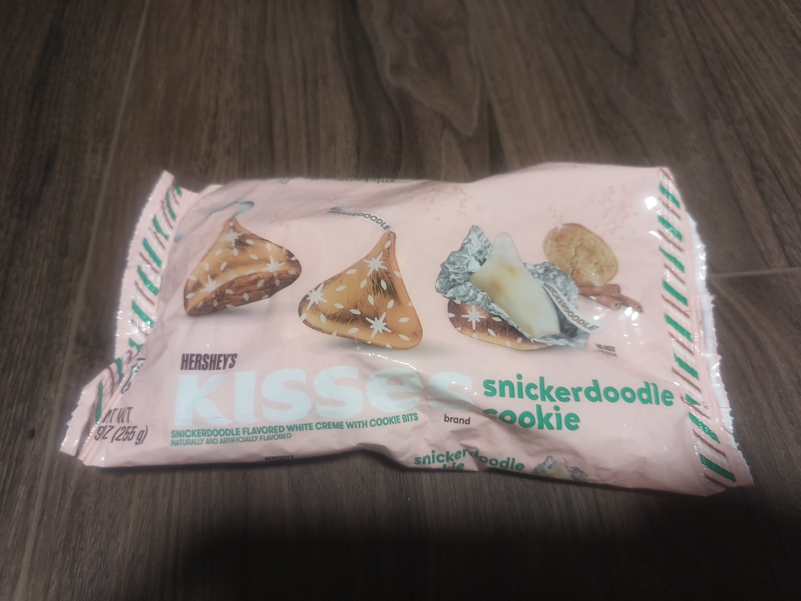 Hershey’s Kisses Snickerdoodle Cookie Bits w White Creme Candy 9 oz BB 09/2026