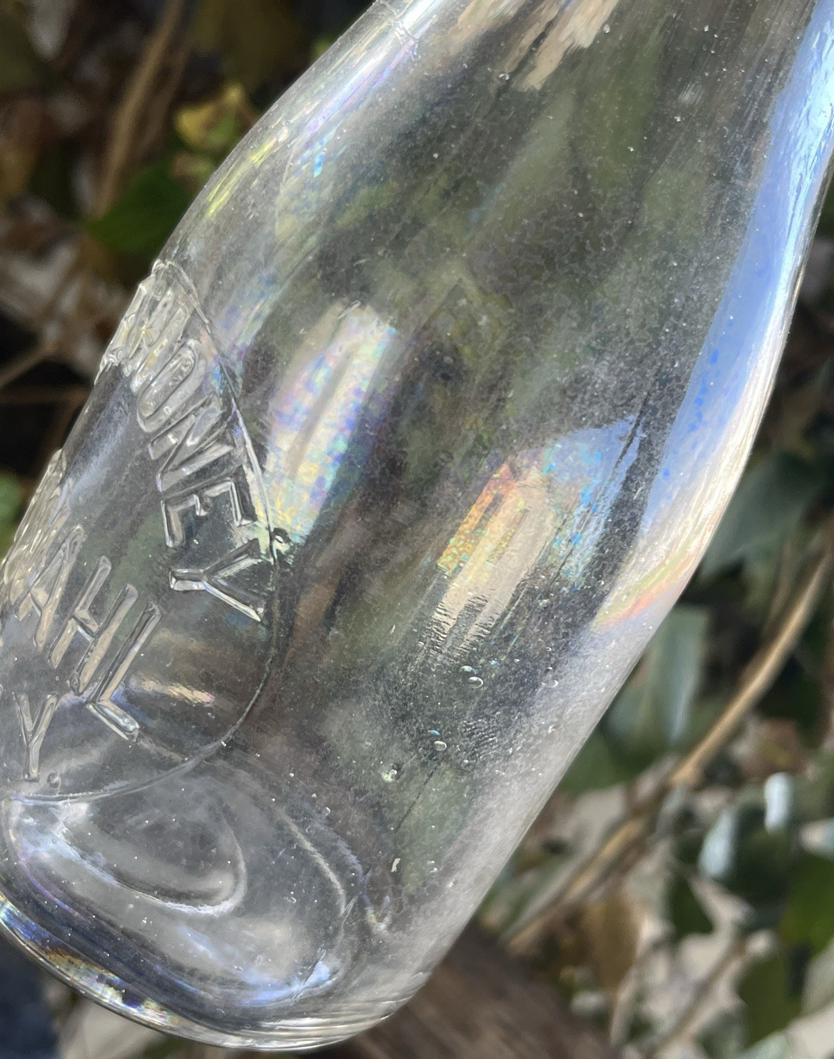 L.F. Wahl Pure Honey TRP milk bottle like container Chili N.Y. Monroe County pt