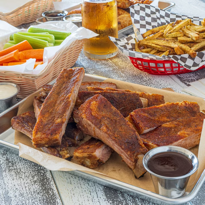 Kinder’s Hickory Brown Sugar BBQ Sauce, 44 oz Squeeze Bottle