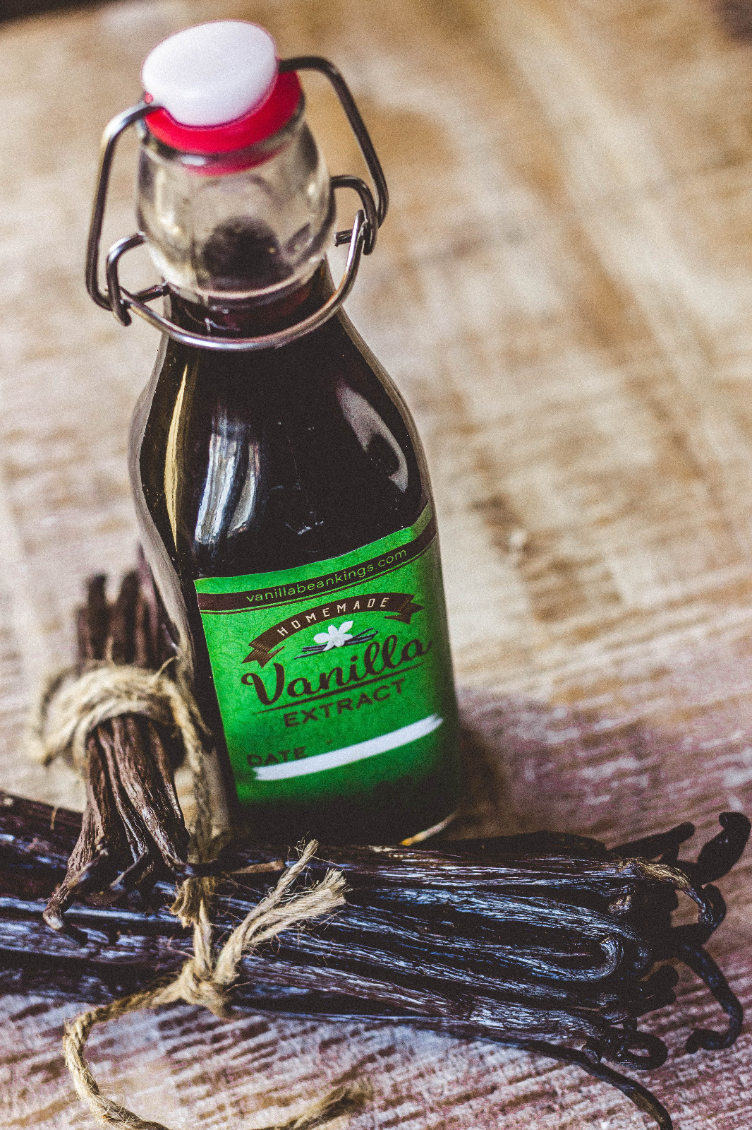 10 Madagascar Bourbon Vanilla Beans Grade A, Whole Beans for Baking and Extract
