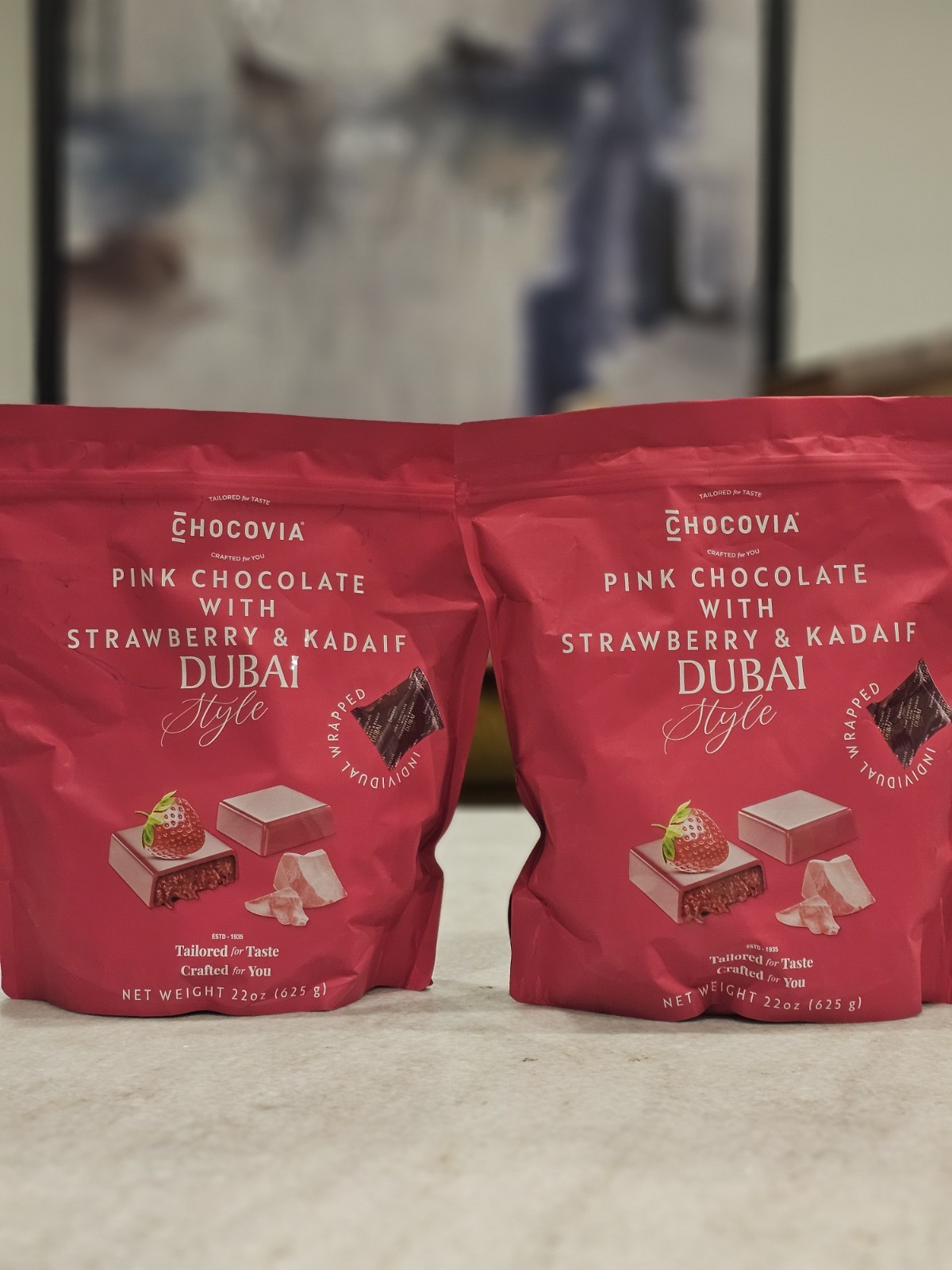 2 BAGS CHOCOVIA DUBAI STYLE PINK CHOCOLATE WITH STRAWBERRY & KADAIF, 44 OZ TOTAL