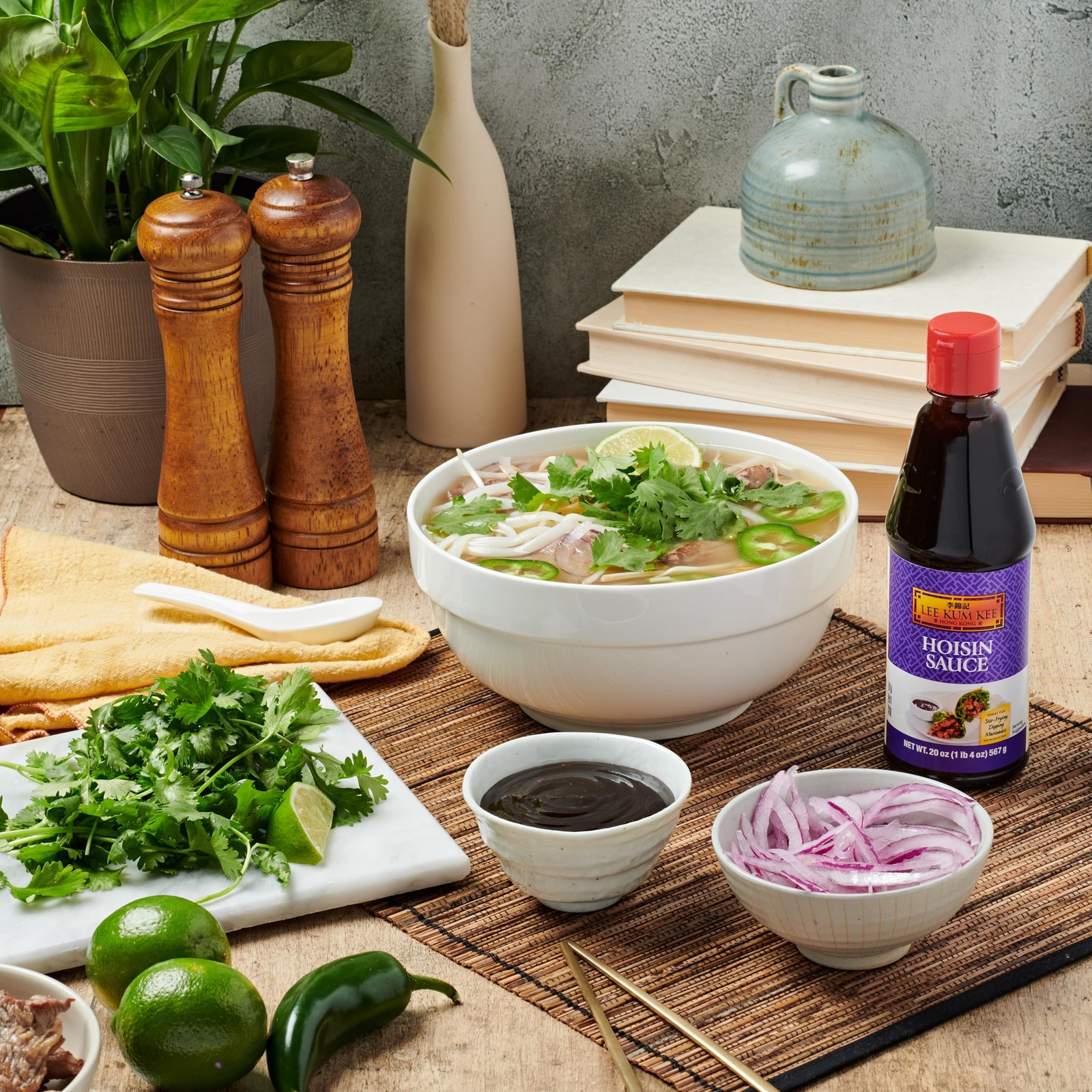 Lee Kum Kee Hoisin Sauce 20 oz 1 Pack, Sweet & Savory, Ideal for Marinades, …
