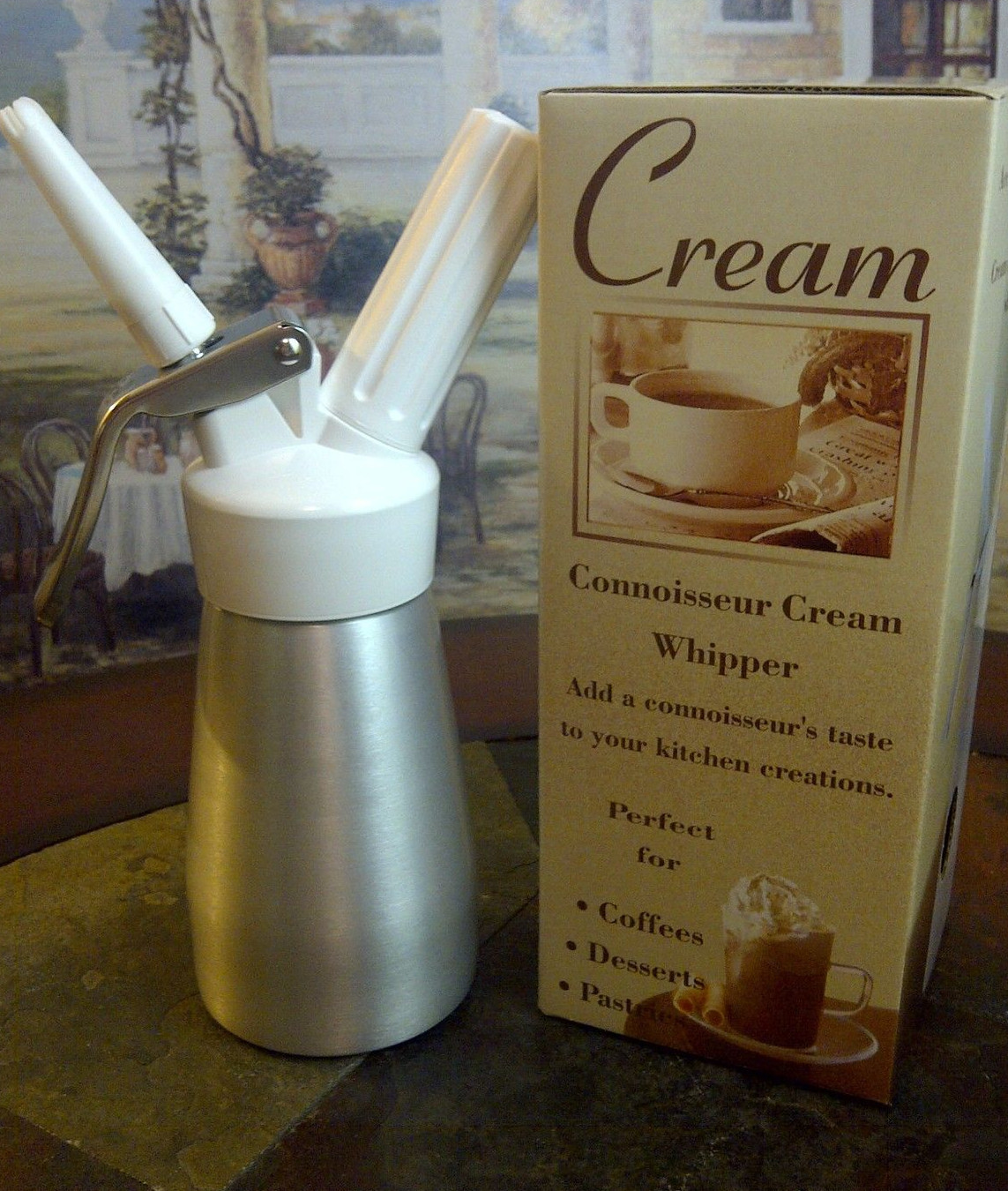 NEW Cream Whipper Dispenser Whipped Charger whip 1/2pt Silver .25L DKW.25S