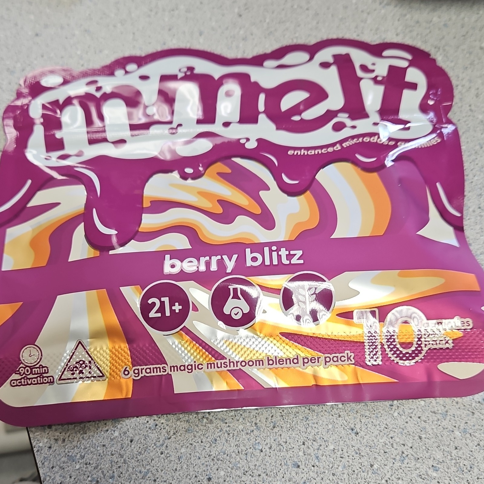 mmelt Berry Blitz Berry Gummies 10-Pack 6g Bag Exp 02/2027