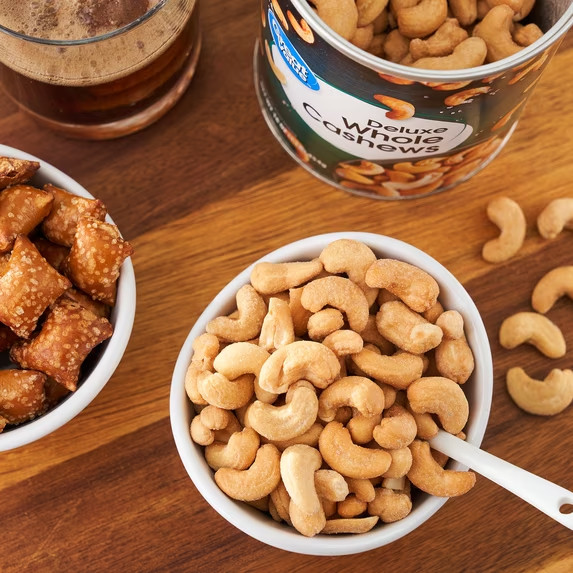 Great Value Deluxe Whole Cashews, Salted, 16 oz 𝕗𝕒𝕤𝕥 𝕕𝕖𝕝𝕚𝕧𝕖𝕣𝕪 🚛