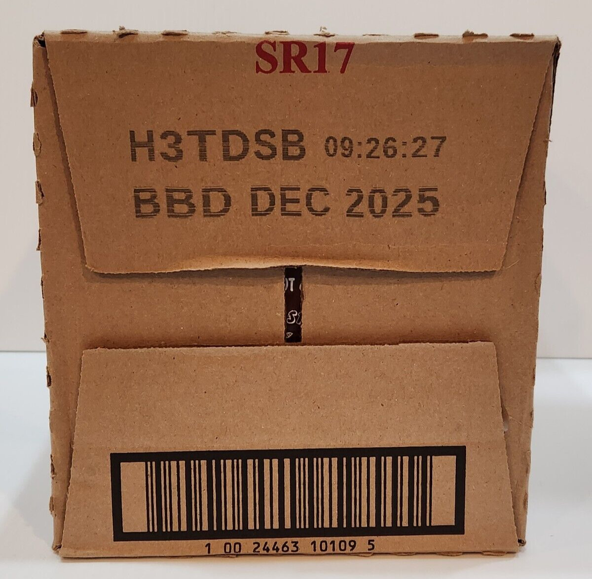 Case of Huy Fong Sriracha Hot Chili Sauce (17 Oz x 12 Bottles) BBD: Dec 2025