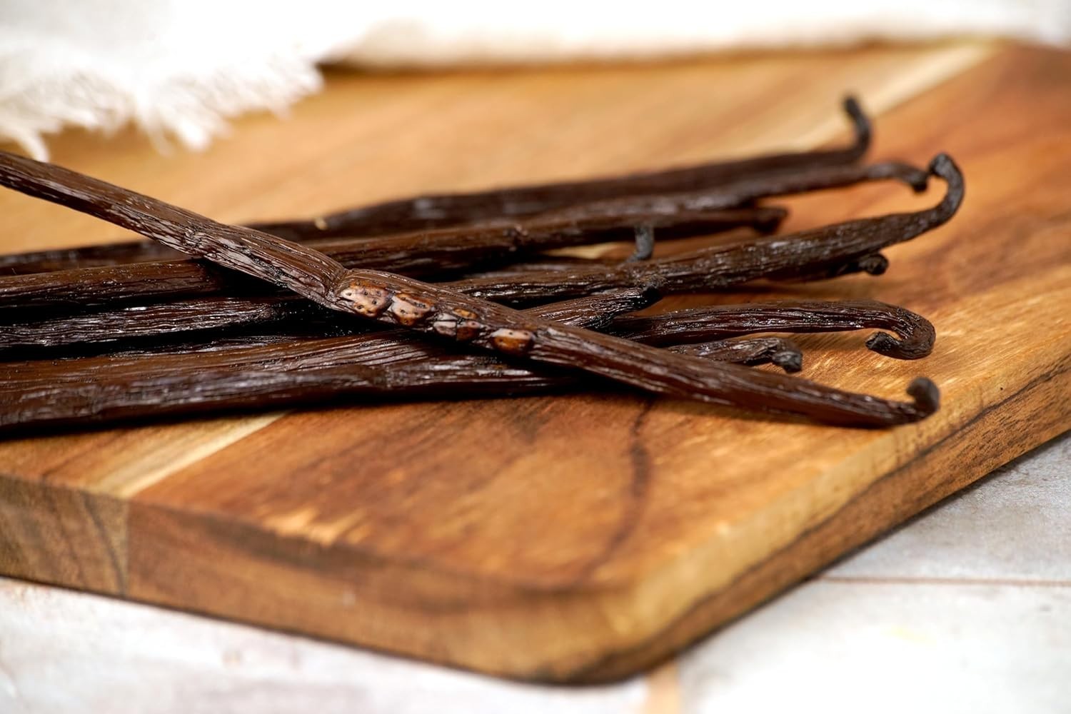 5 Organic Madagascar Vanilla Beans – Grade A Gourmet Pods for Baking Excellence