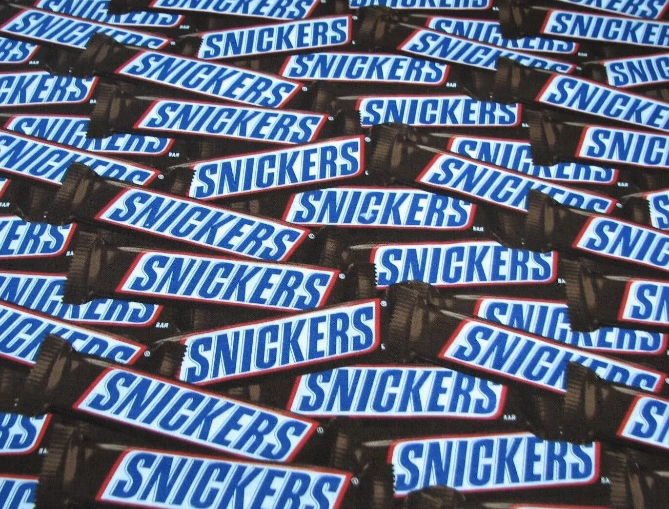 24 SNICKERS BARS CHOCOLATE PEANUTS exp March 2025