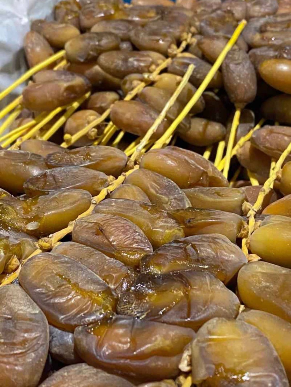 Premium Biskra Deglet Nour Dates – Fresh & Natural – Fast Shipping 500 G