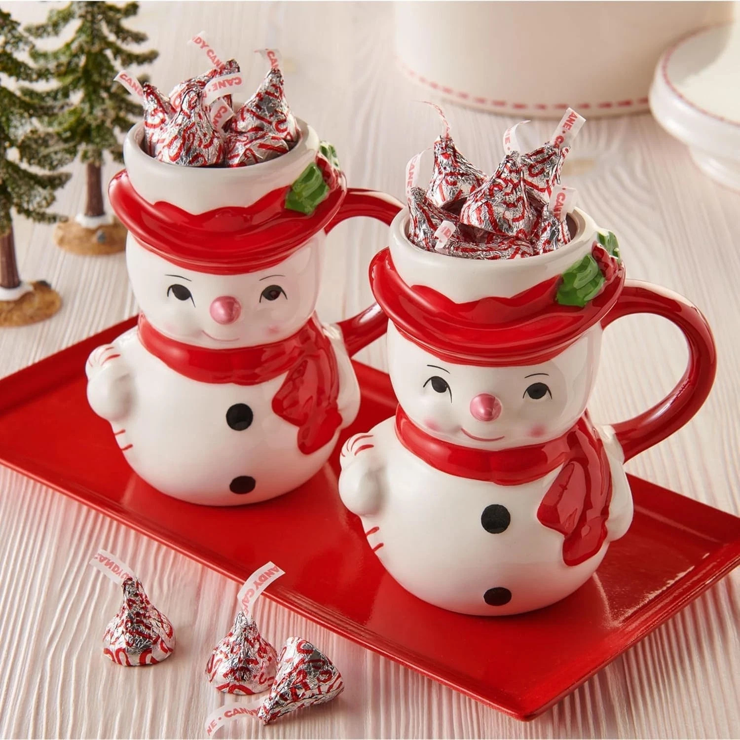Hershey’s Kisses Candy Cane Mint With Stripes & Candy Bits Holiday (2 Pounds)