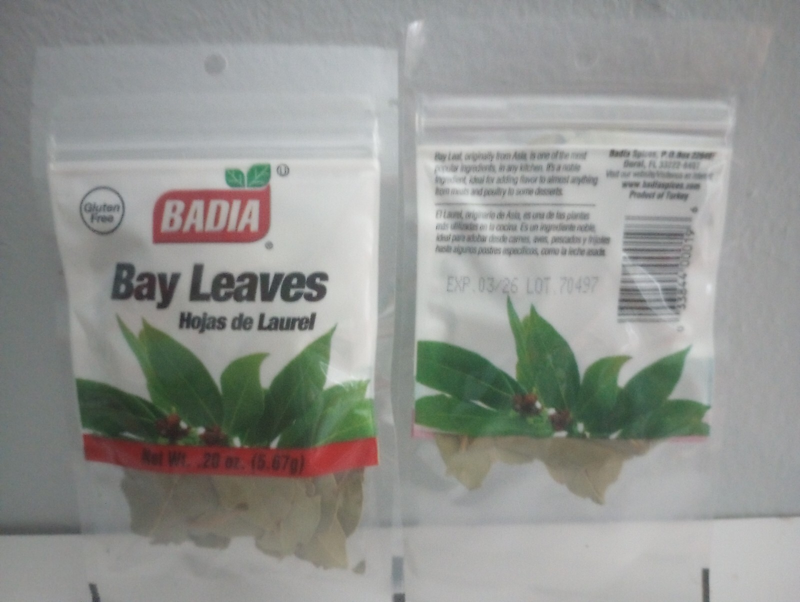 Badia® Bay Leaves Whole. Bag 0.20 oz (2 Pack) Certified Kosher & Gluten Free