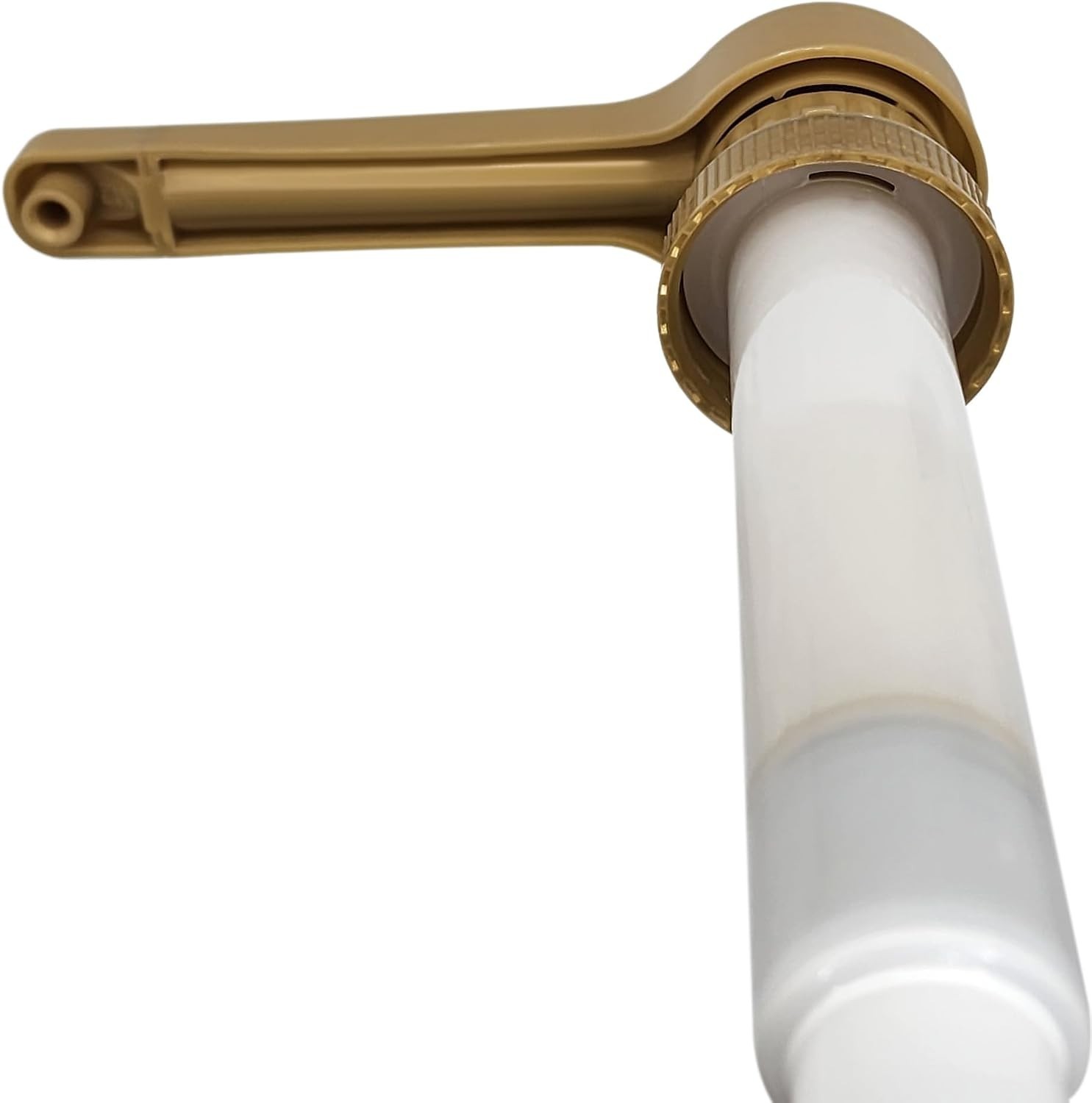 64 fl oz BPA-Free Sauce Pump for Syrups – Elegant Gold for All Your Desserts