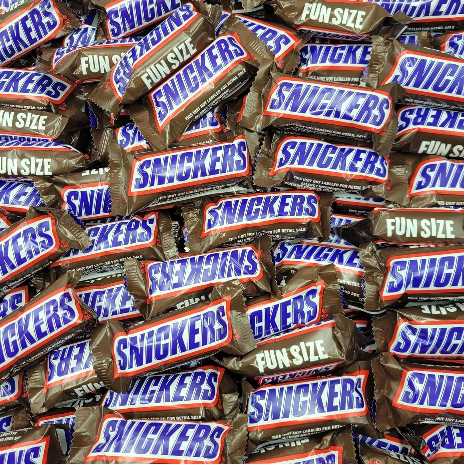 Snickers Milk Chocolate Fun Size, Bulk Holiday Wrapped Candy Bars (5 Pounds)