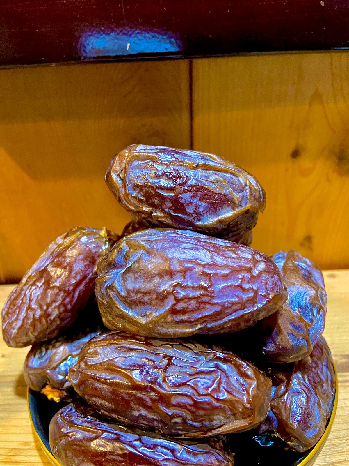 Jumbo Medjoul Dates Fresh 11 oz to 30 lbs. Resealable Bag by AgroSun Quality