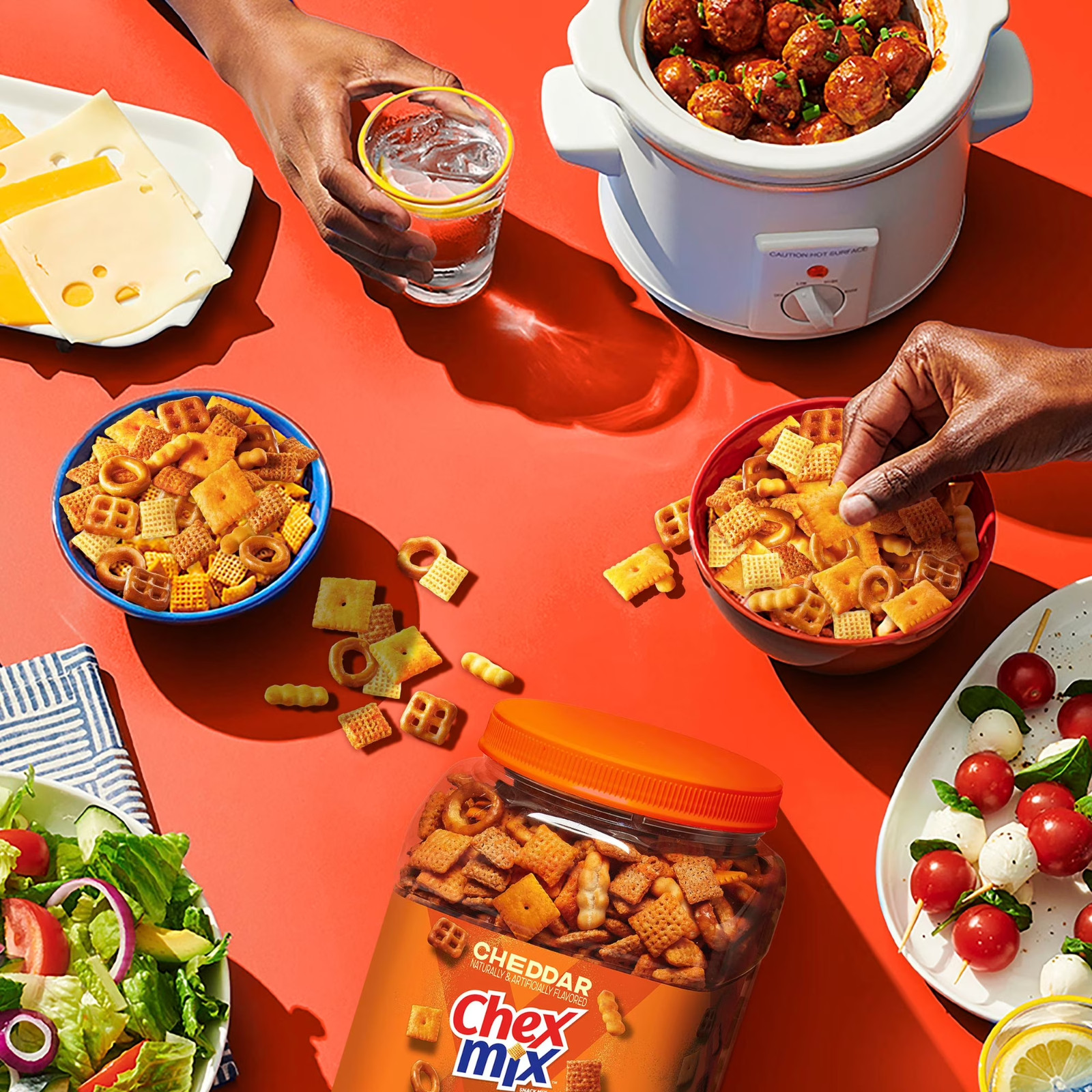 Chex Mix Cheddar Savory Snack Mix, Salty Snacks Tub, 20 oz