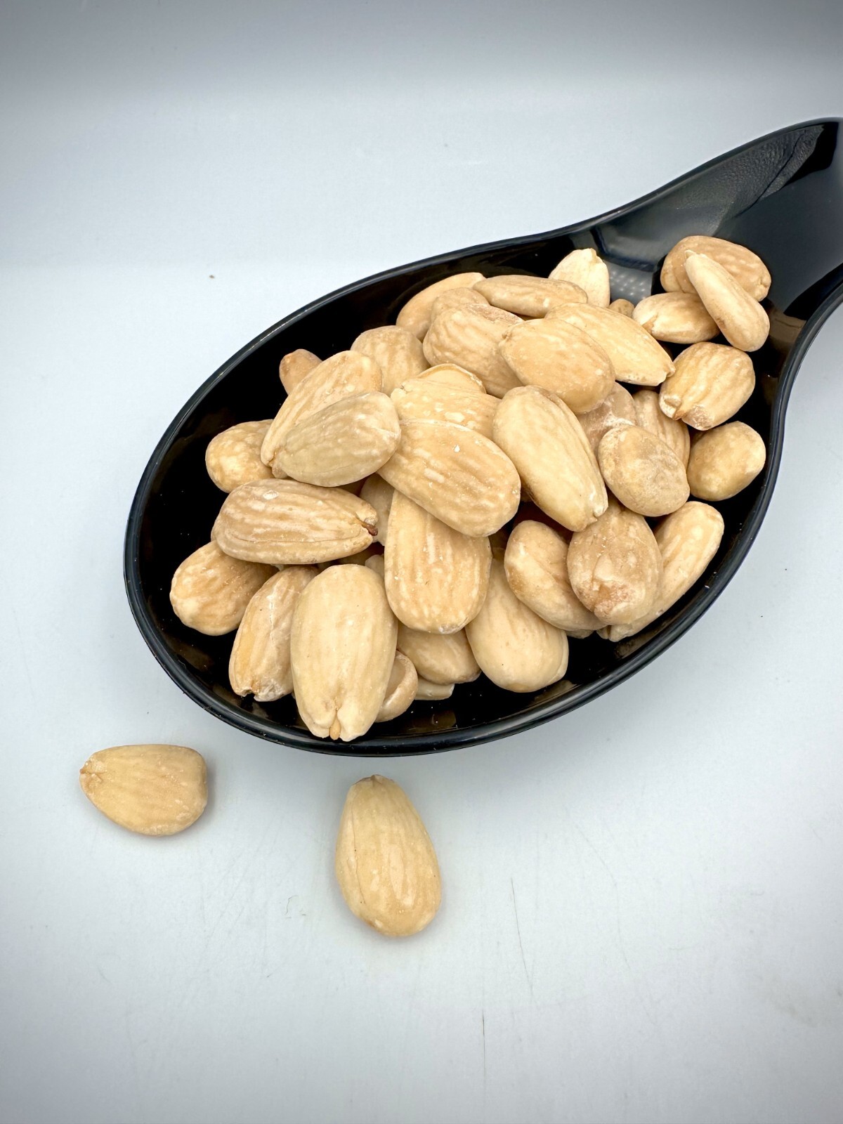 White Ground Almonds 30g – 4,9kg Roasted & Unsalted