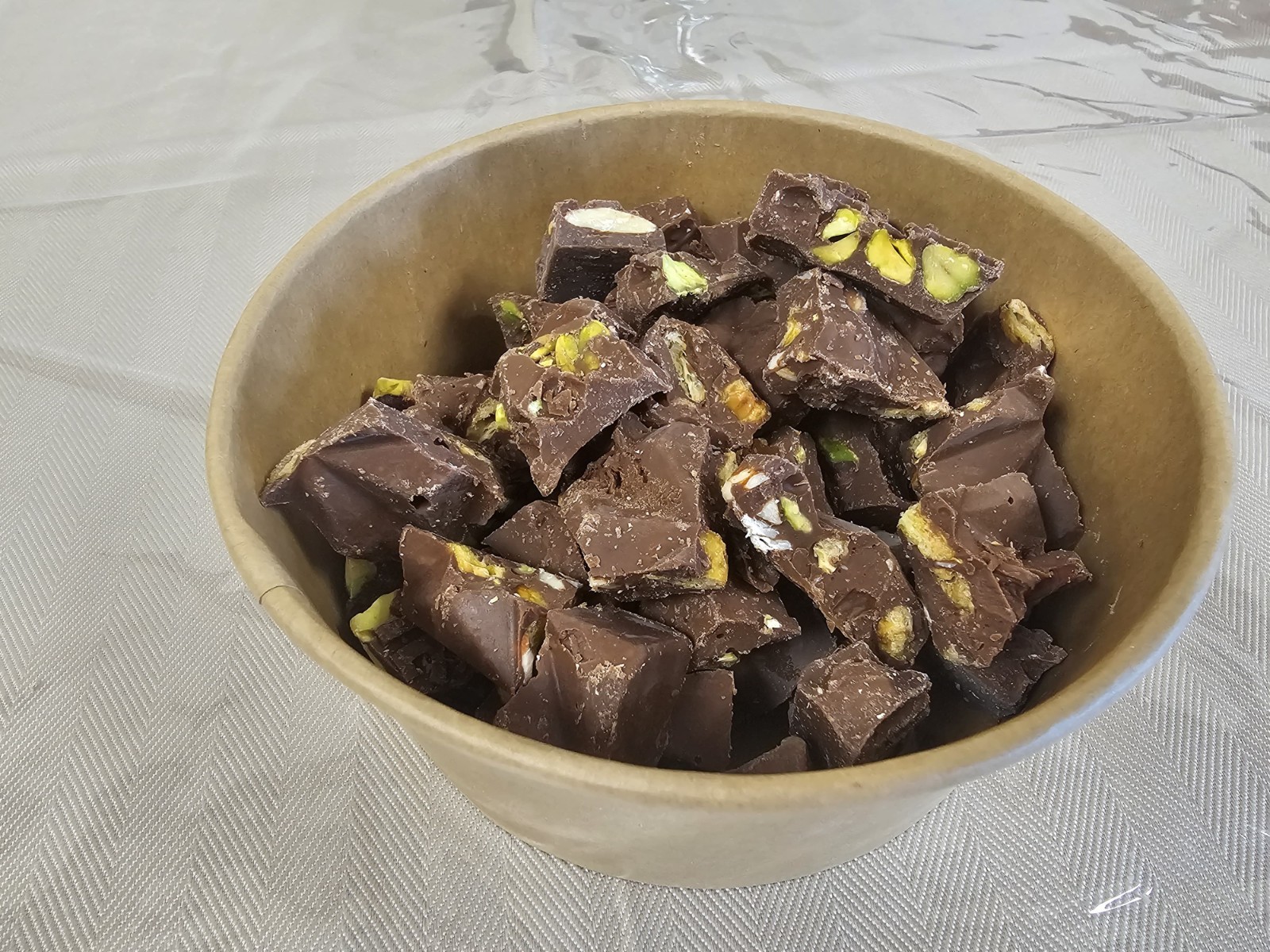 Chocolate nut Bark ( pistachio, almond, corn) 11oz Rosa’s Pastry ( 310g)