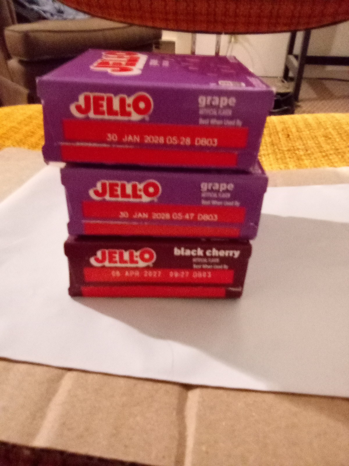 Jell-o Gelatin 3 Oz (2) Grape Exp 01/2028 & (1) Black Cherry Exp 04/2027