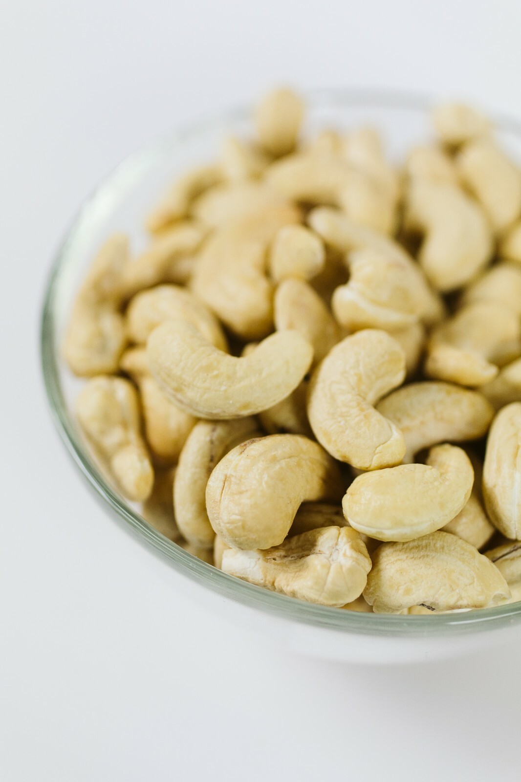 RAW ORGANIC WHOLE CASHEWS 1 LB by Beyond (Non-GMO, Fairtrade, Vegan)