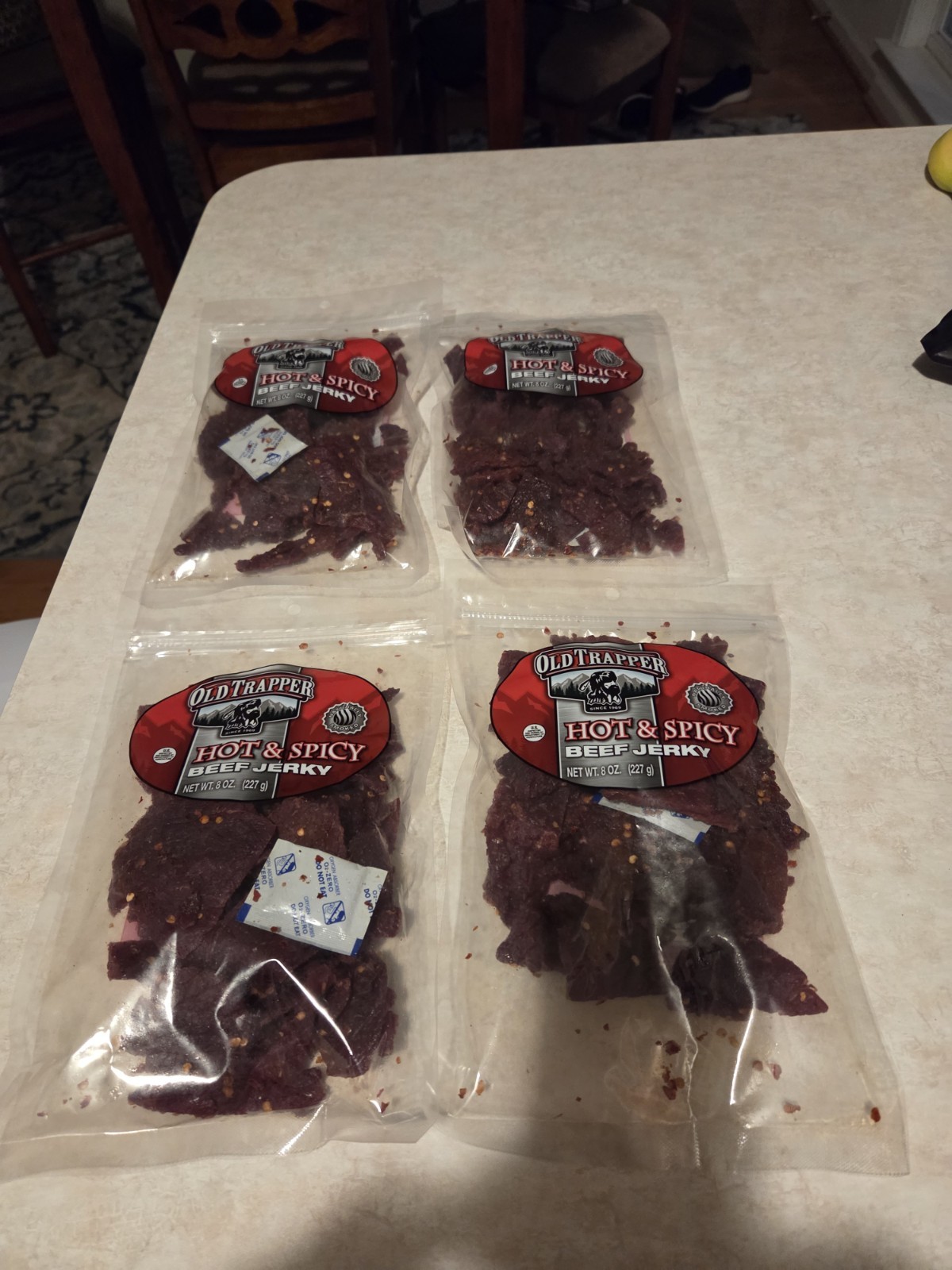 Old Trapper Hot and Spicy Beef Jerky – 4~ 8oz Bags) Exp 1/2028