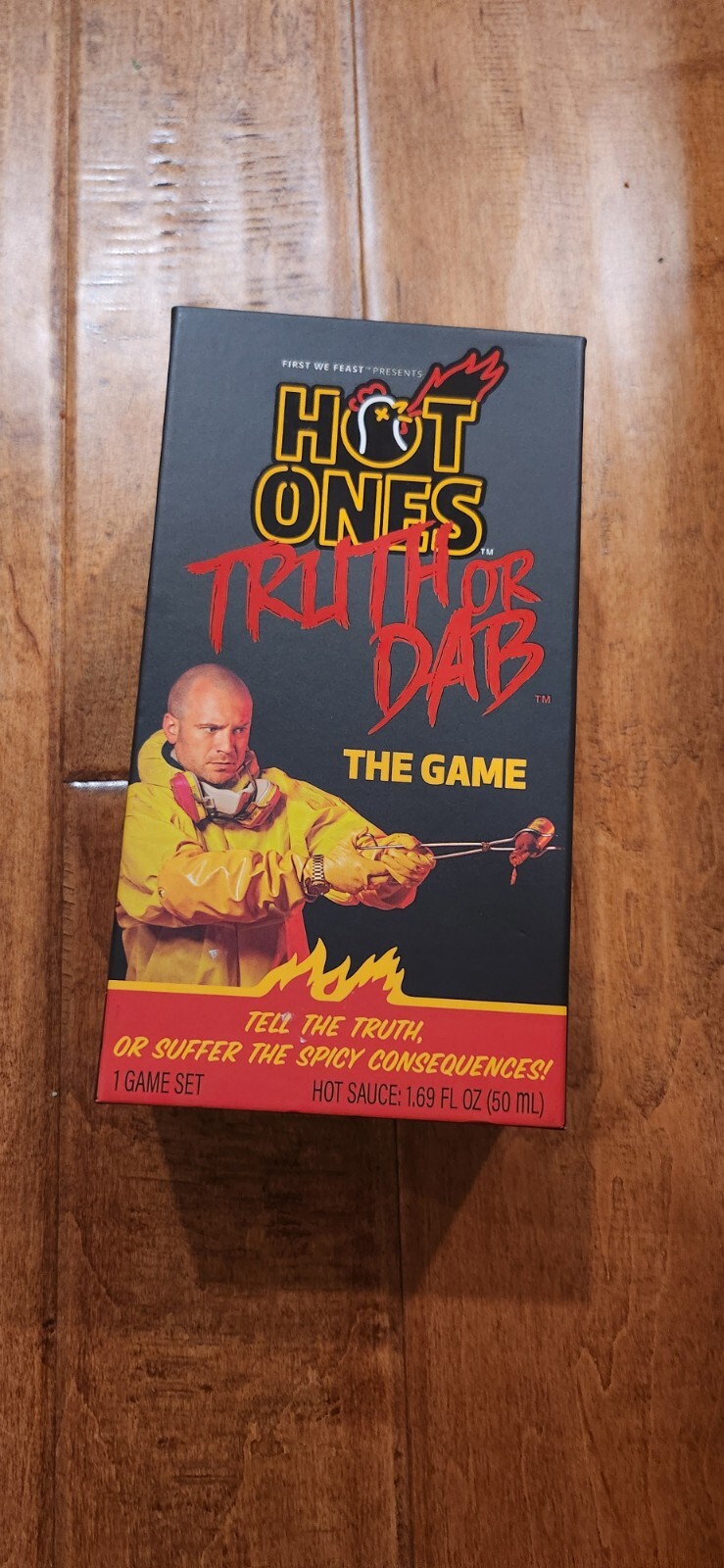 Hot Ones Truth or Dab The Game – Hot Sauce Included Ages 17+