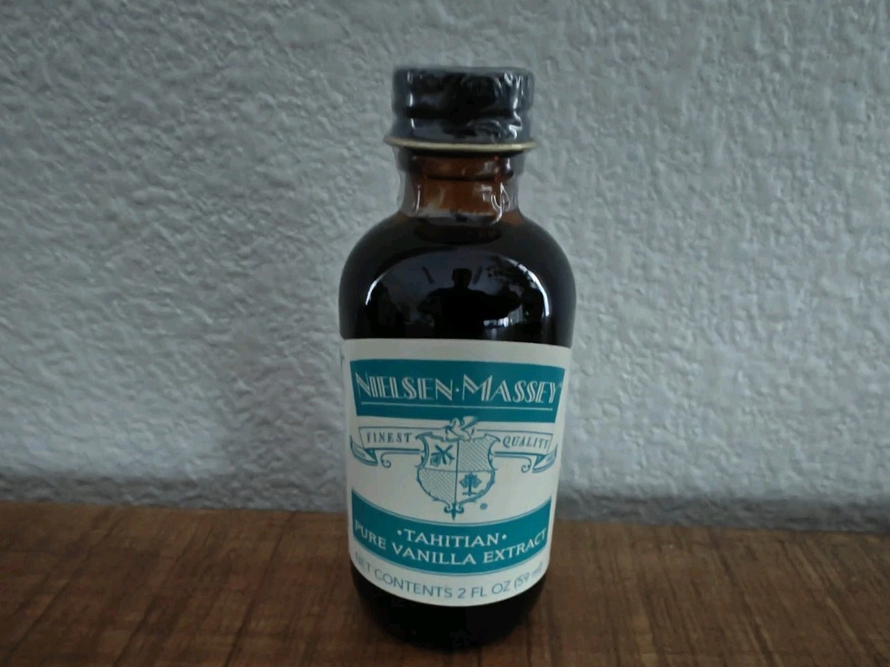 Nielsen-Massey Finest Quality Tahitian Pure Vanilla Extract 2OZ Brand New