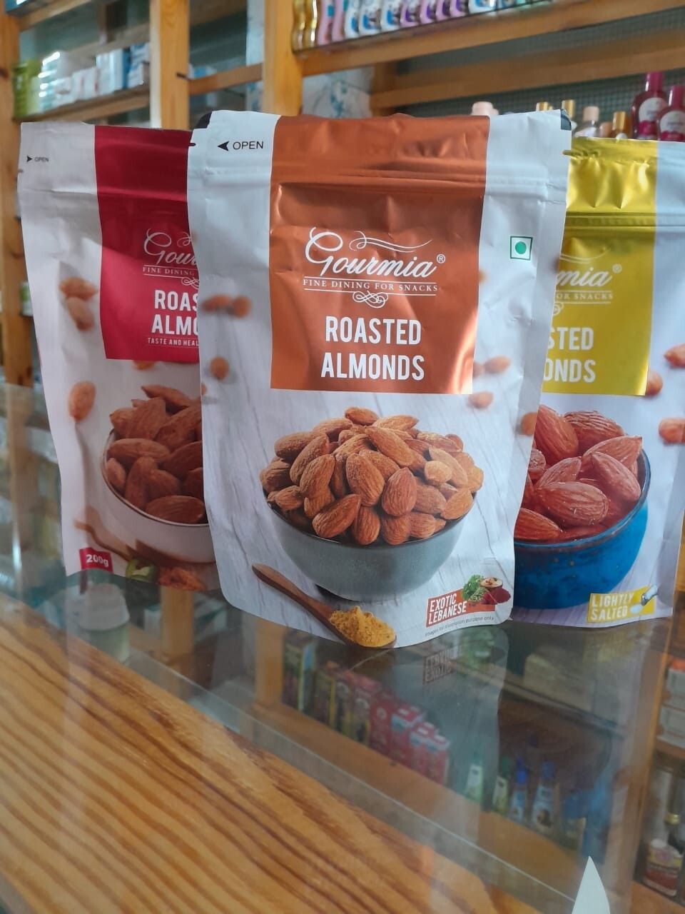 almonds,Roasted almonds