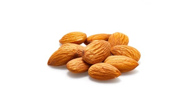 Yupik Raw California Almonds, NPX 25/27, 2.2 lb (35.2 Pound (Pack of 1)