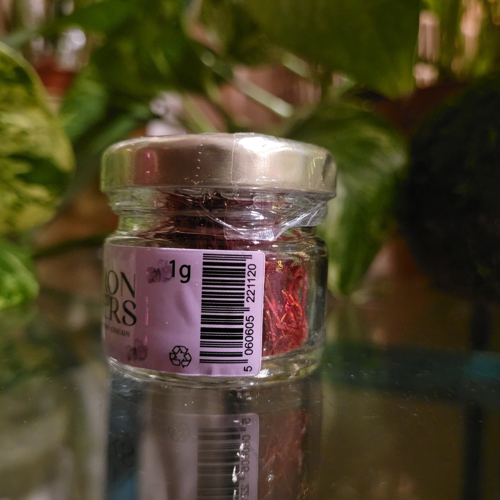 Saffron Traders Premium Grade all Red Certified Natural Saffron Threads – 1g