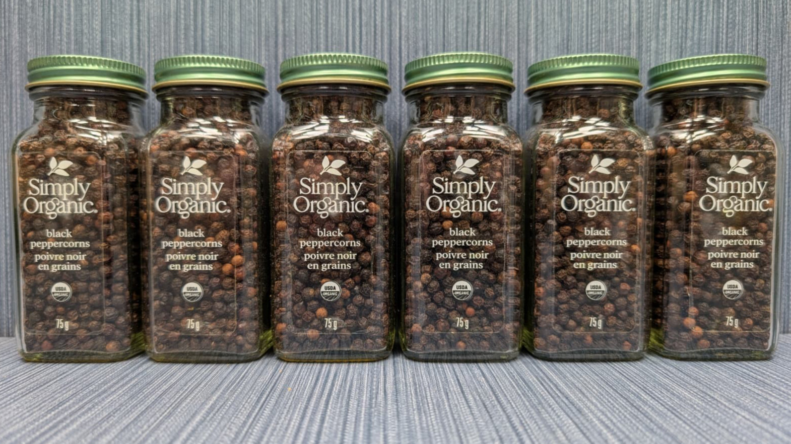 6 Pack of Simply Organic Black Whole Peppercorns 2.65 oz Each BB 04/28